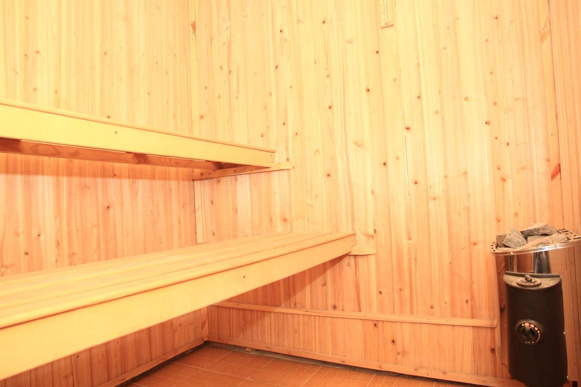 Yellow Hostel ドゥシャンベ エクステリア 写真